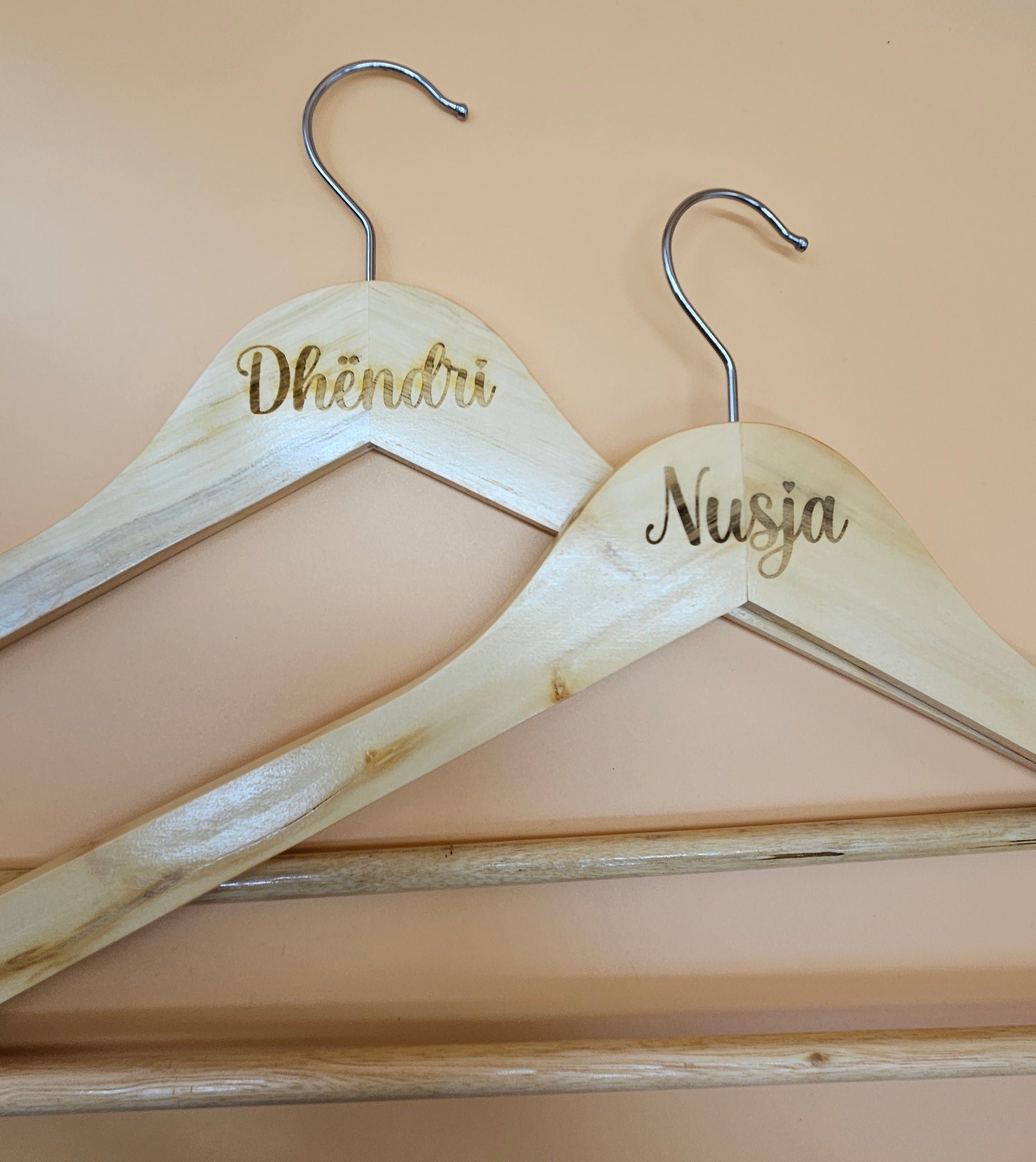 Kleiderbügel "Nusja"